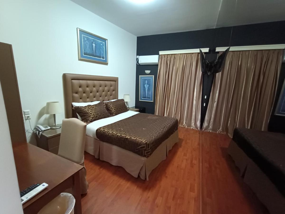 Queens Leriotis Hotel Piraeus Ngoại thất bức ảnh