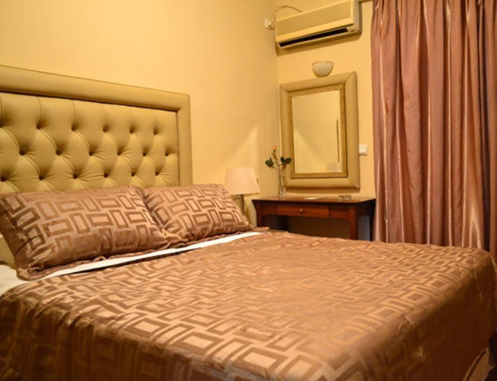 Queens Leriotis Hotel Piraeus Ngoại thất bức ảnh